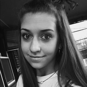 Meet your Posher, Kelli